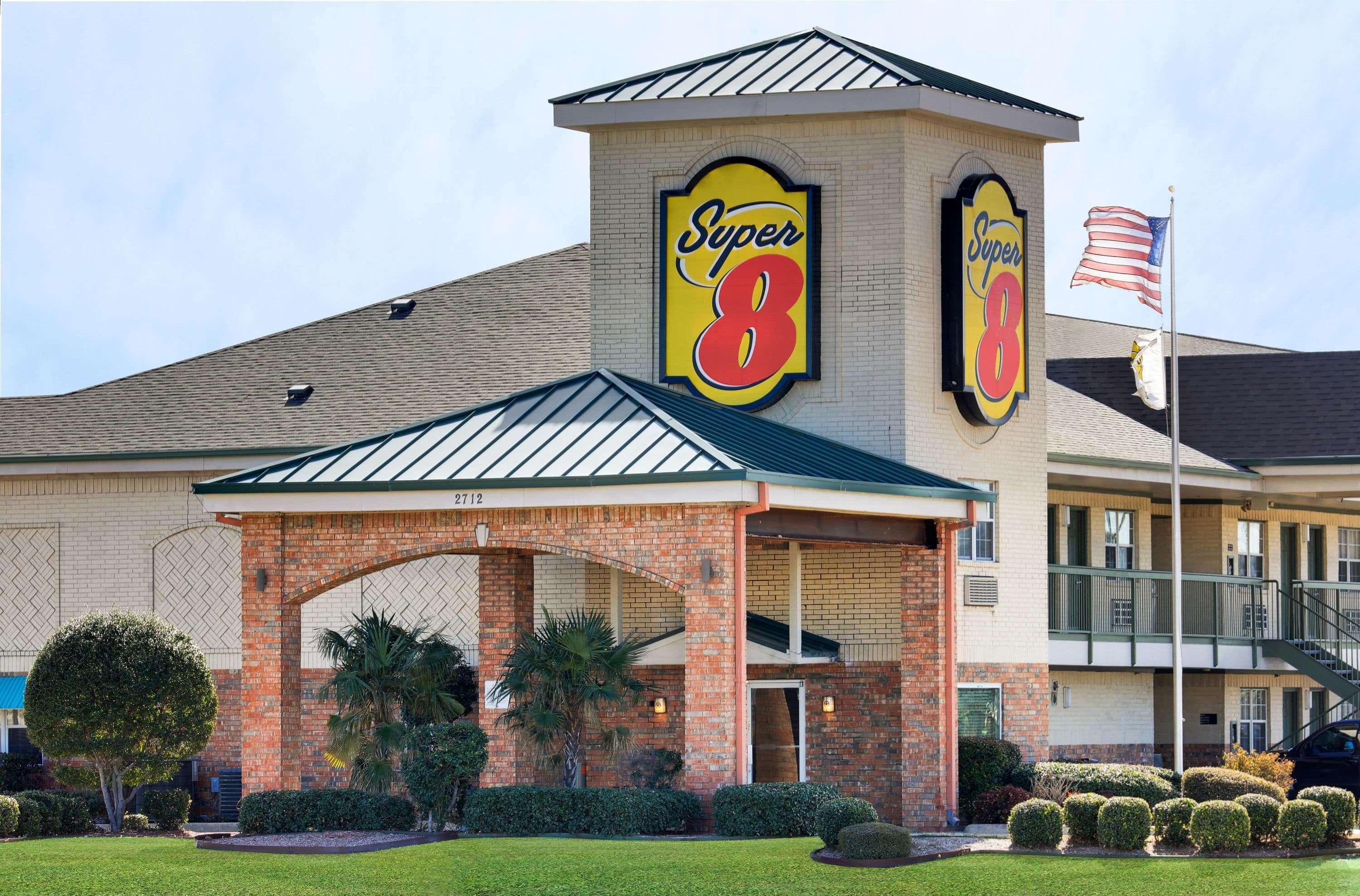 Super 8 By Wyndham Arlington Near At&T Stadium Eksteriør billede