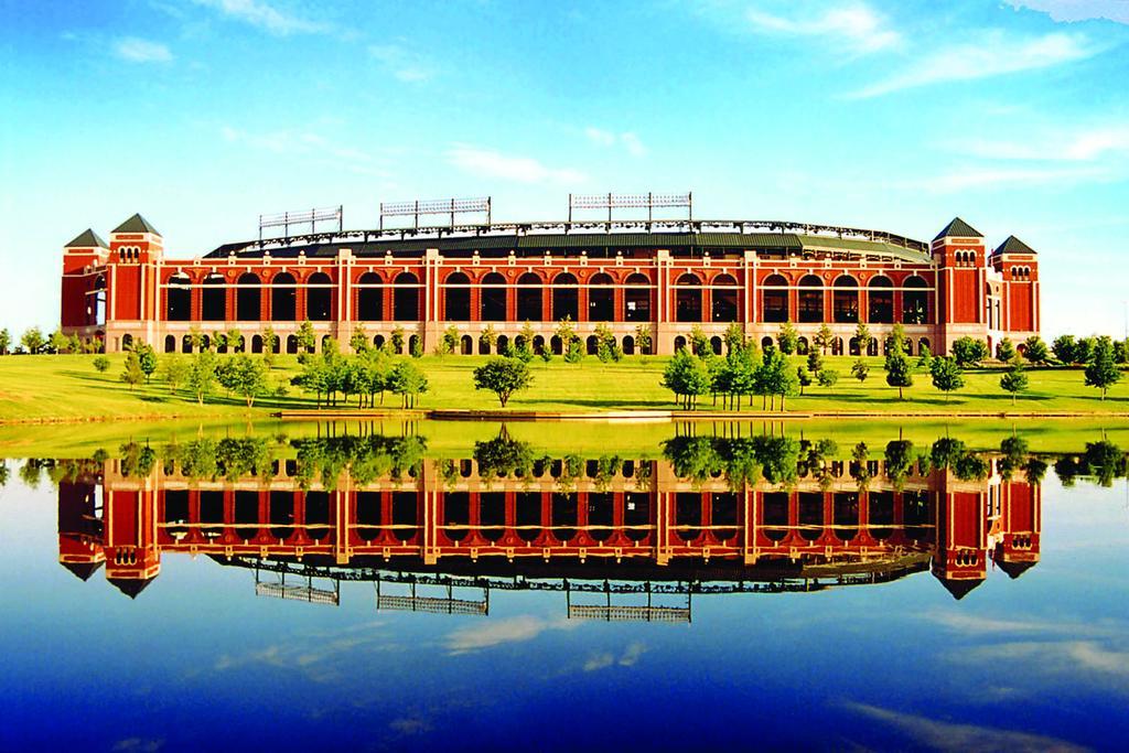 Super 8 By Wyndham Arlington Near At&T Stadium Eksteriør billede